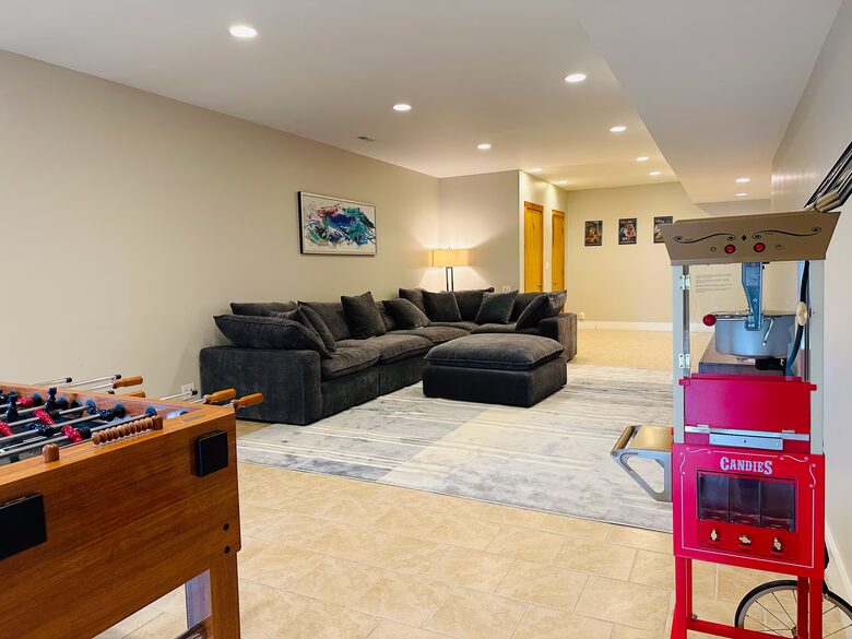 McLean Estate with Indoor Pool Near Washington DC - McLean, Virginia