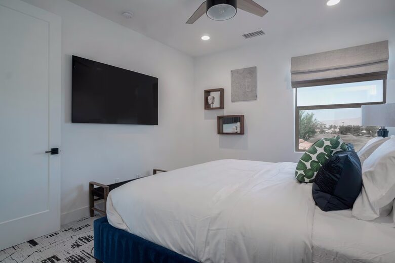 Luxe Desert Escape | On 18th Hole with Private Pool & Hot Tub - La Quinta, California