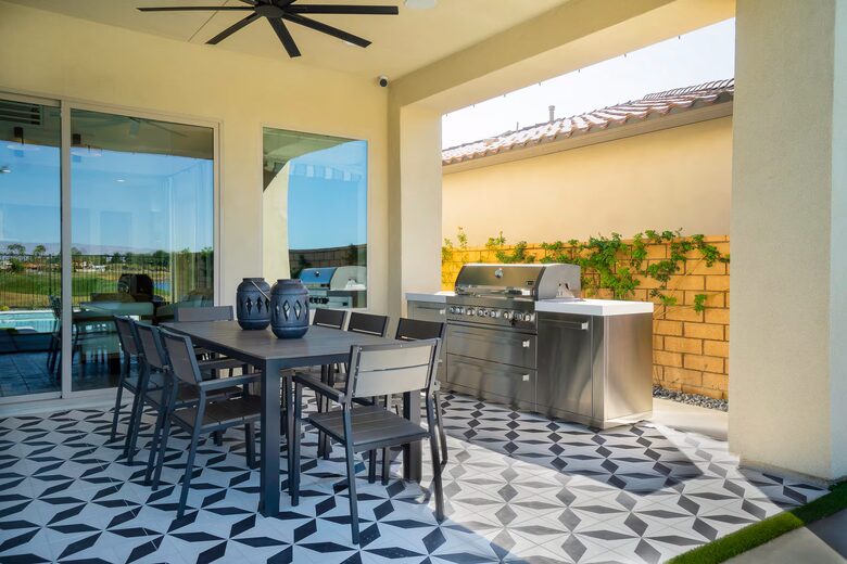 Luxe Desert Escape | On 18th Hole with Private Pool & Hot Tub - La Quinta, California