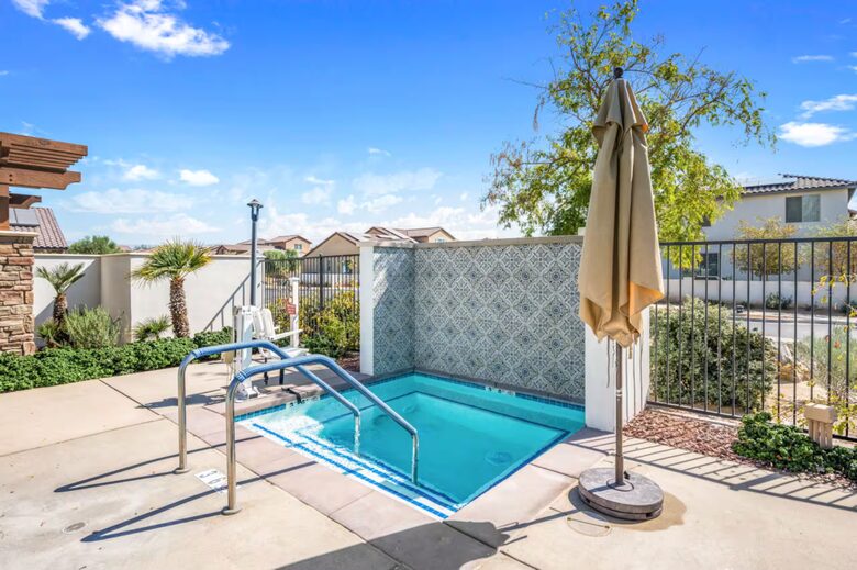 Luxe Desert Escape | On 18th Hole with Private Pool & Hot Tub - La Quinta, California