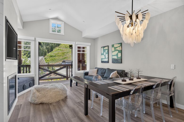 Top-Floor Alpine Escape in The Village at Palisades Tahoe - Olympic Valley, California