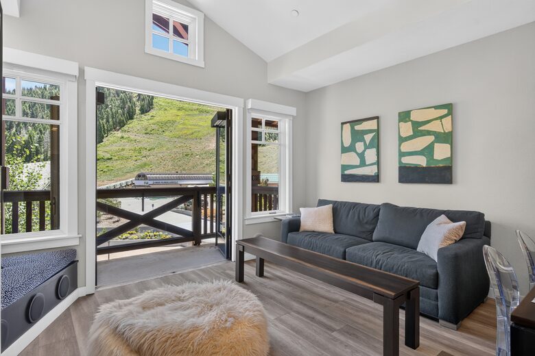 Top-Floor Alpine Escape in The Village at Palisades Tahoe - Olympic Valley, California