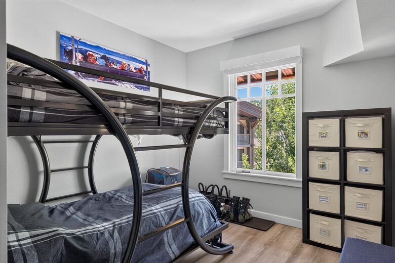 Top-Floor Alpine Escape in The Village at Palisades Tahoe - Olympic Valley, California