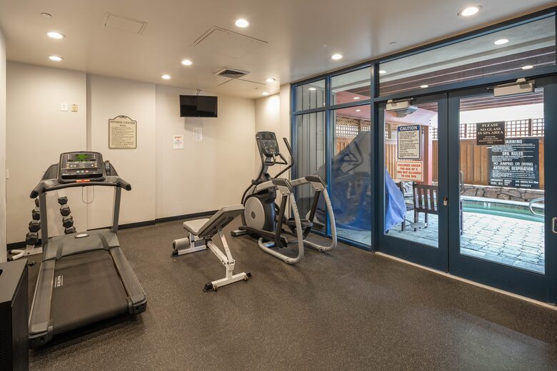 Top-Floor Alpine Escape in The Village at Palisades Tahoe - Olympic Valley, California