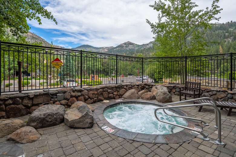 Top-Floor Alpine Escape in The Village at Palisades Tahoe - Olympic Valley, California