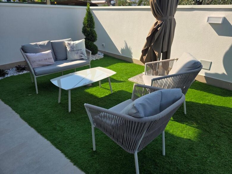 Coastal Comfort with Private Pool - Santo Spirito, Bari, Italy