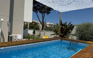 Coastal Comfort with Private Pool - Santo Spirito, Bari, Italy