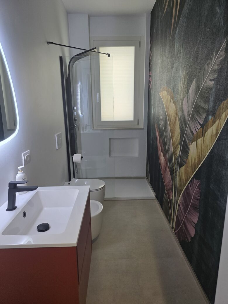 Coastal Comfort with Private Pool - Santo Spirito, Bari, Italy