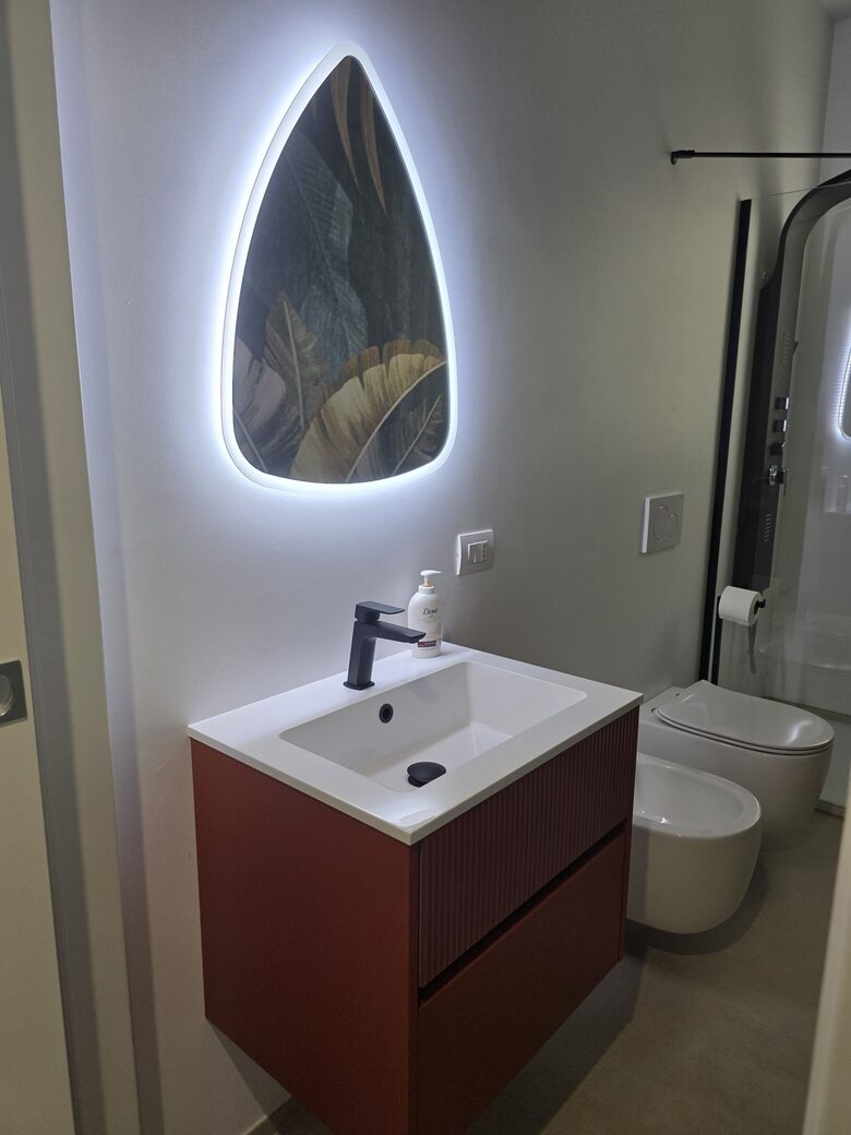 Coastal Comfort with Private Pool - Santo Spirito, Bari, Italy