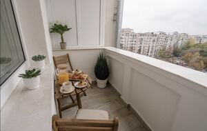 Top Floor City Views in Central Bucharest - Bucharest, Romania