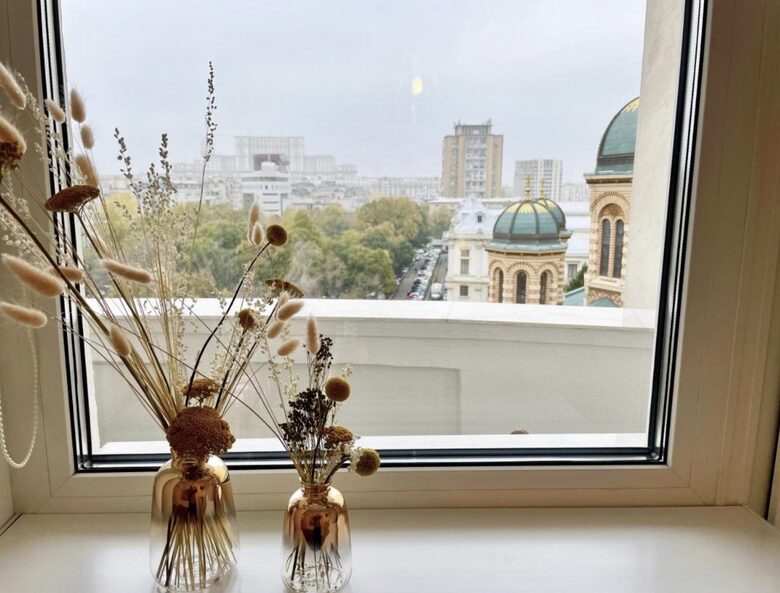 Top Floor City Views in Central Bucharest - Bucharest, Romania