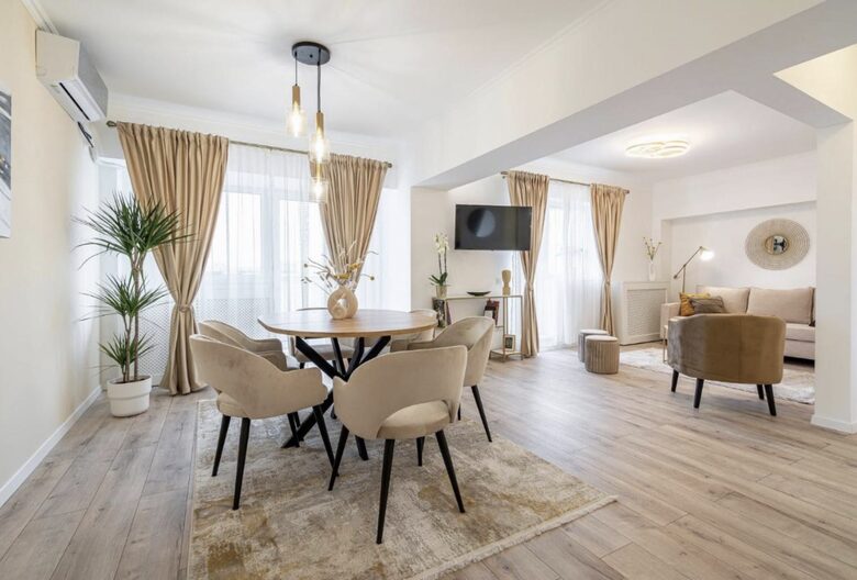 Top Floor City Views in Central Bucharest - Bucharest, Romania