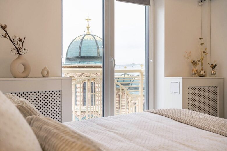 Top Floor City Views in Central Bucharest - Bucharest, Romania
