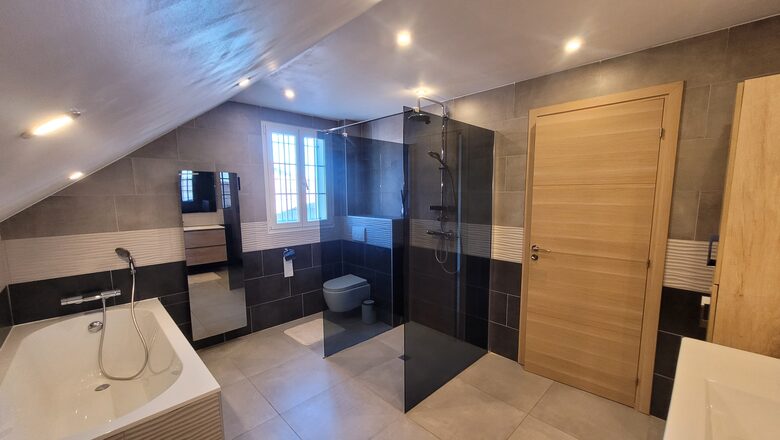 Refined Residence at the Gateway to Geneva - Saint-Genis-Pouilly, France