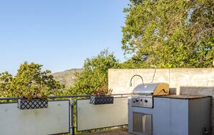Award-Winning Contemporary Home in the Hills of Laguna Beach - Laguna Beach, California
