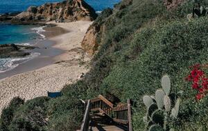 Award-Winning Contemporary Home in the Hills of Laguna Beach - Laguna Beach, California