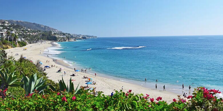 Award-Winning Contemporary Home in the Hills of Laguna Beach - Laguna Beach, California