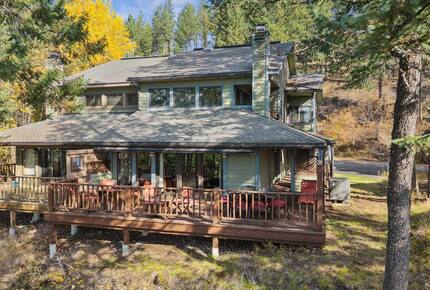 Whitefish Lake Views Minutes from Downtown and Skiing - Whitefish, Montana