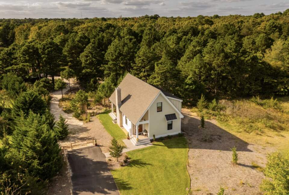 Private Spring-Fed Lake Retreat Near Cape May - Cape May Court House, New Jersey