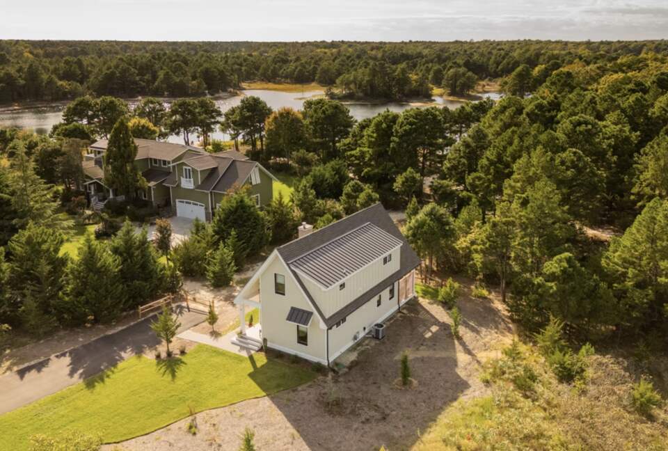 Private Spring-Fed Lake Retreat Near Cape May - Cape May Court House, New Jersey