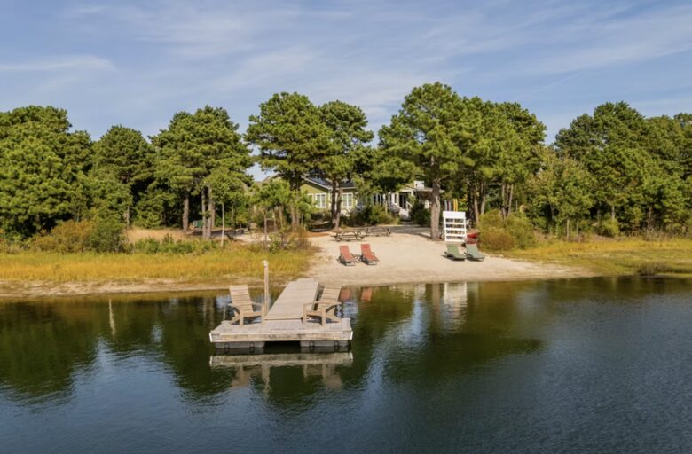 Private Spring-Fed Lake Retreat Near Cape May - Cape May Court House, New Jersey