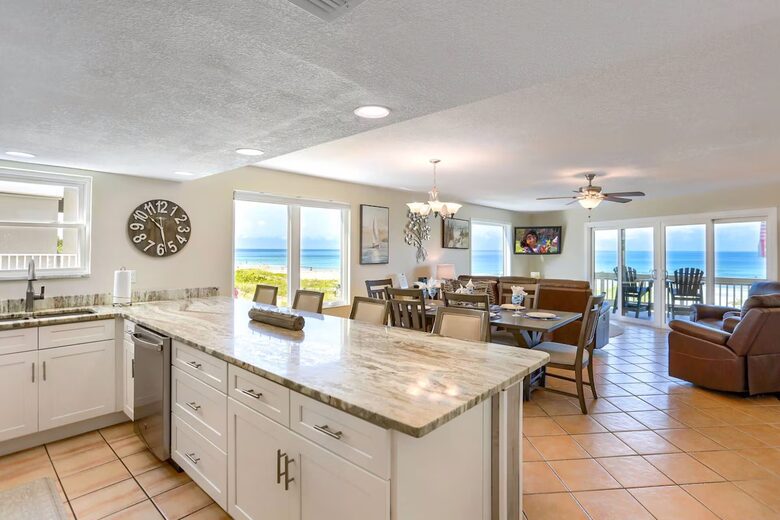 Gulf-View Beachfront Condo in Indian Shores - Indian Shores, Florida