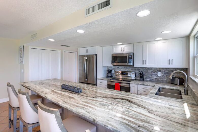 Gulf-View Beachfront Condo in Indian Shores - Indian Shores, Florida