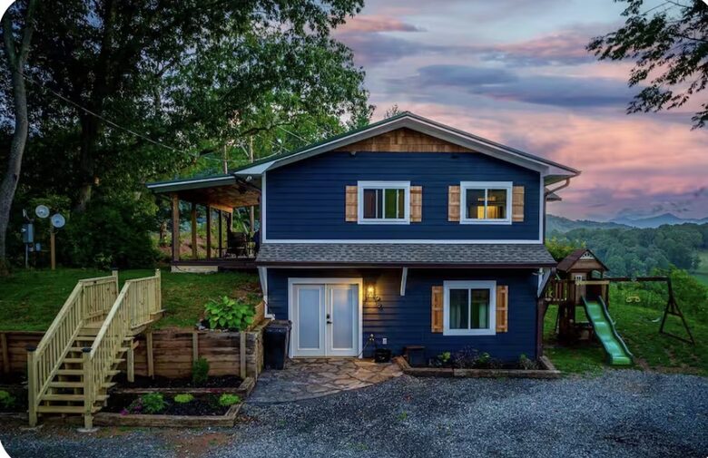 Peaceful Mountain Home Between Waynesville & Asheville - Clyde, North Carolina