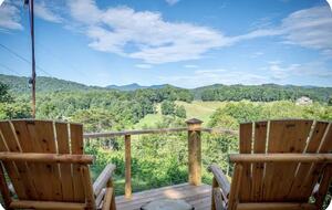 Peaceful Mountain Home Between Waynesville & Asheville - Clyde, North Carolina