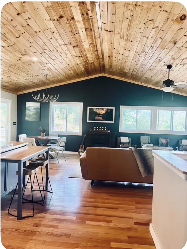 Peaceful Mountain Home Between Waynesville & Asheville - Clyde, North Carolina