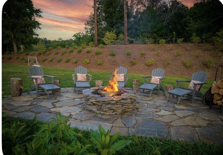 Peaceful Mountain Home Between Waynesville & Asheville - Clyde, North Carolina