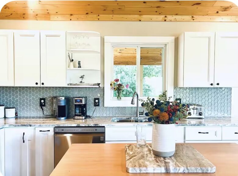 Peaceful Mountain Home Between Waynesville & Asheville - Clyde, North Carolina