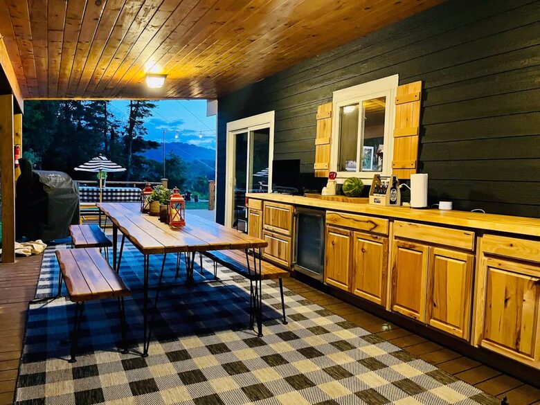 Peaceful Mountain Home Between Waynesville & Asheville - Clyde, North Carolina