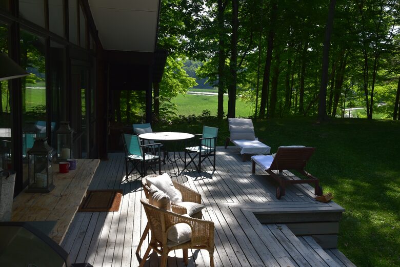 Private Woodland Retreat Along the Black River - Milford, Canada