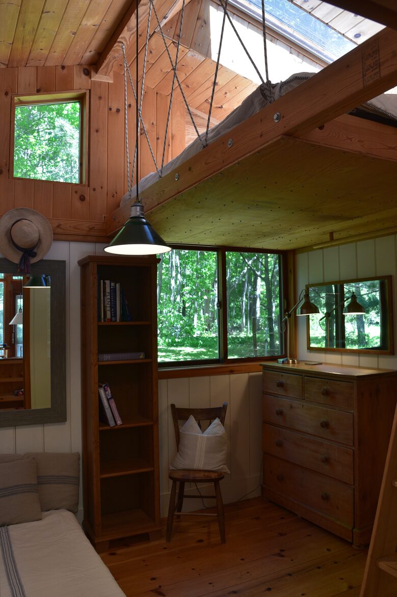Private Woodland Retreat Along the Black River - Milford, Canada