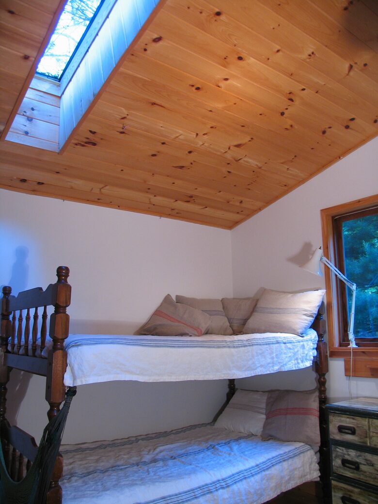 Private Woodland Retreat Along the Black River - Milford, Canada