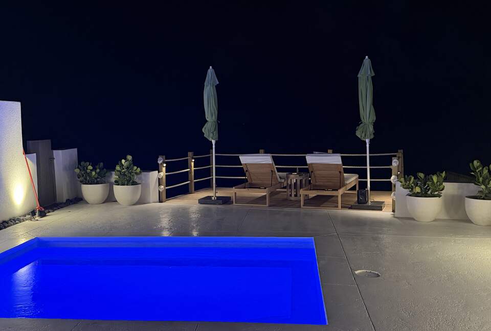 Oceanfront Elegance in a Private Gated Enclave - Nassau, Bahamas
