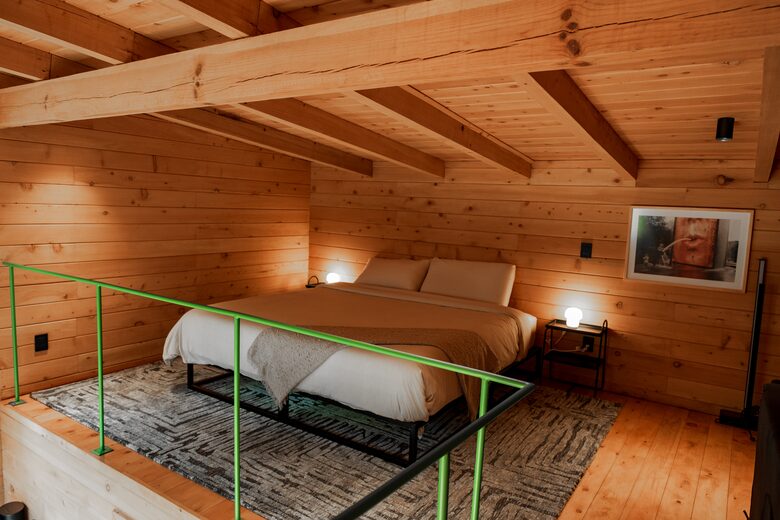 Modern Forest Retreat Among the Pines of Valle de Bravo - Valle de Bravo, Mexico