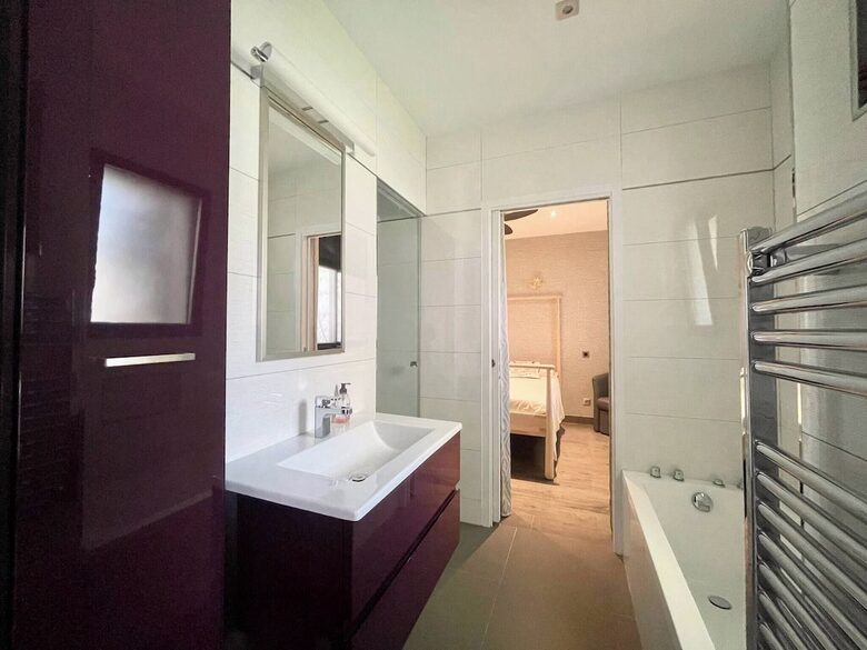 A Contemporary South of France Villa for Private Spa Days - Saint-Gély-du-Fesc, France