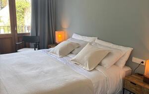 Elegant Coastal Apartment in Cadaqués - Cadaqués, Spain