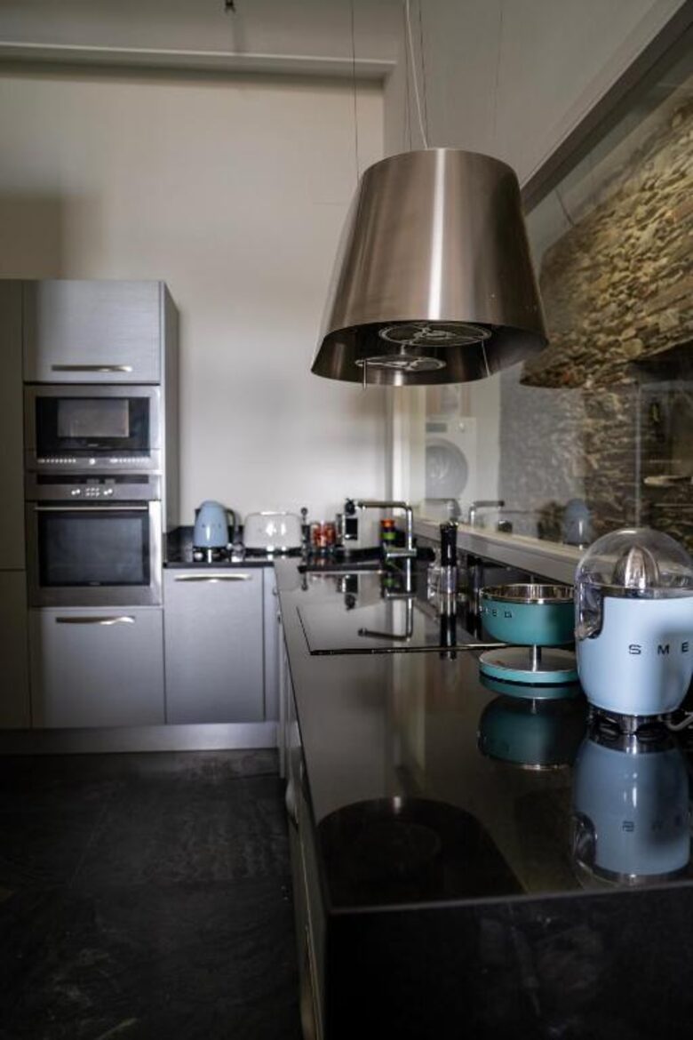 Elegant Coastal Apartment in Cadaqués - Cadaqués, Spain