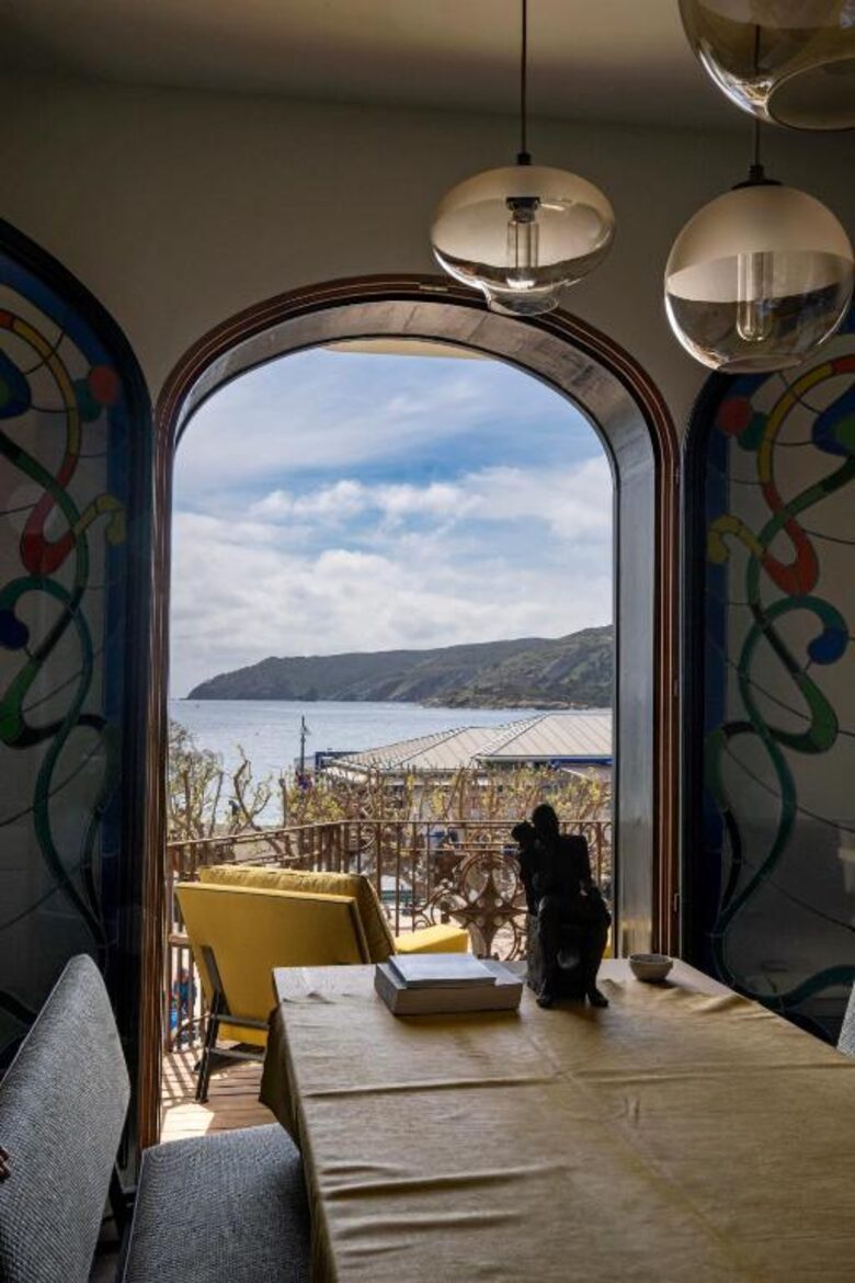 Elegant Coastal Apartment in Cadaqués - Cadaqués, Spain