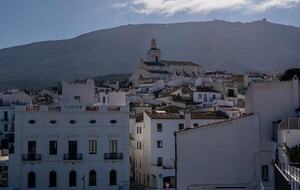 Elegant Coastal Apartment in Cadaqués - Cadaqués, Spain