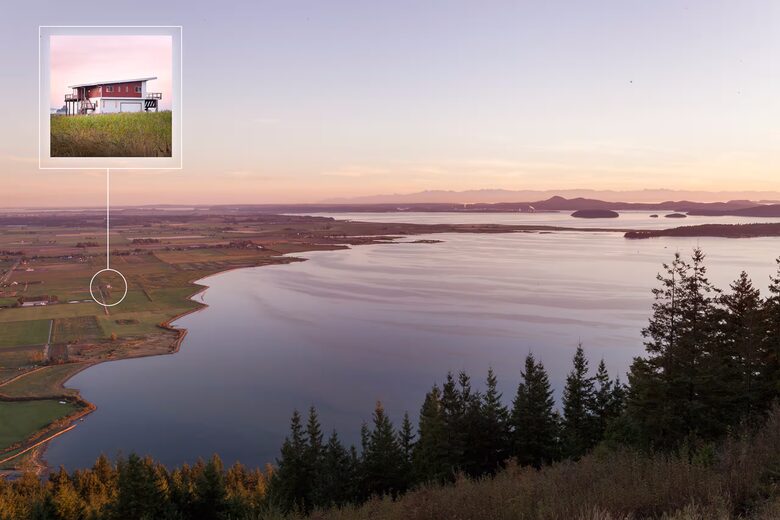 Pacific Northwest Escape Overlooking Skagit Bay - Bow, Washington