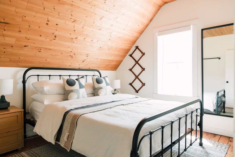 Sandbanks Dunes Retreat with West Lake Sunsets - Picton, Canada