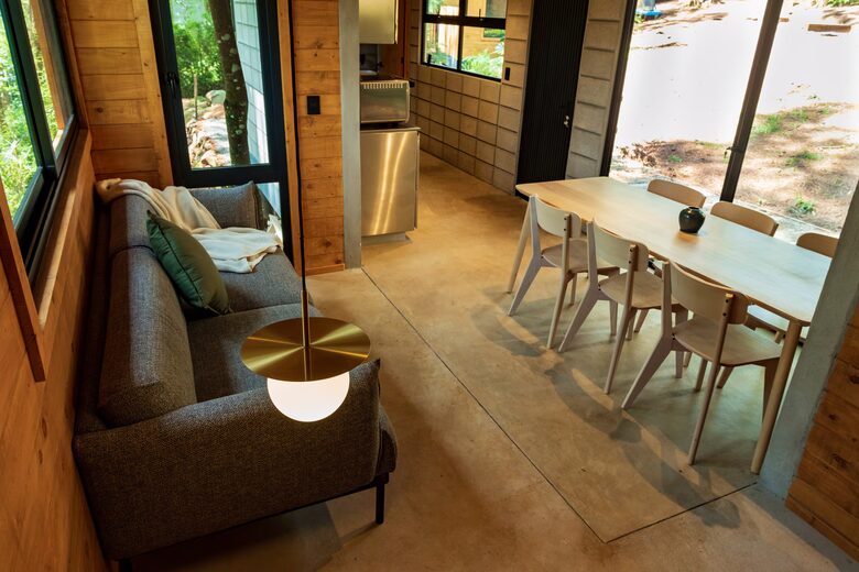 Modern Forest Retreat Among the Pines of Valle de Bravo - Valle de Bravo, Mexico