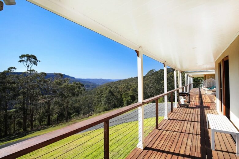 96-Acre Kangaroo Valley Lodge with Mountain Views - Bellawongarah, Australia