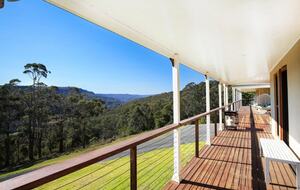 96-Acre Kangaroo Valley Lodge with Mountain Views - Bellawongarah, Australia
