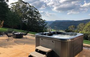 96-Acre Kangaroo Valley Lodge with Mountain Views - Bellawongarah, Australia