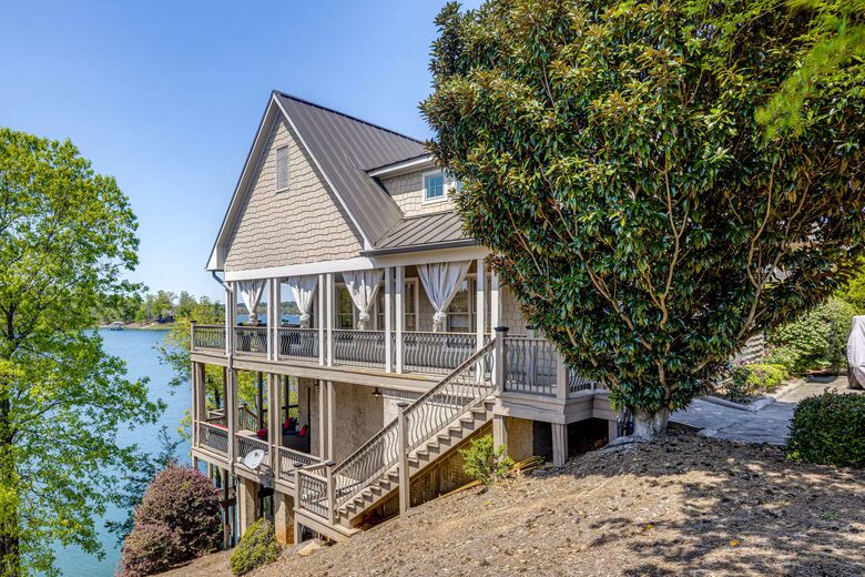 Lewis Smith Lakefront Retreat with Private Boat Slip - Bremen, Alabama
